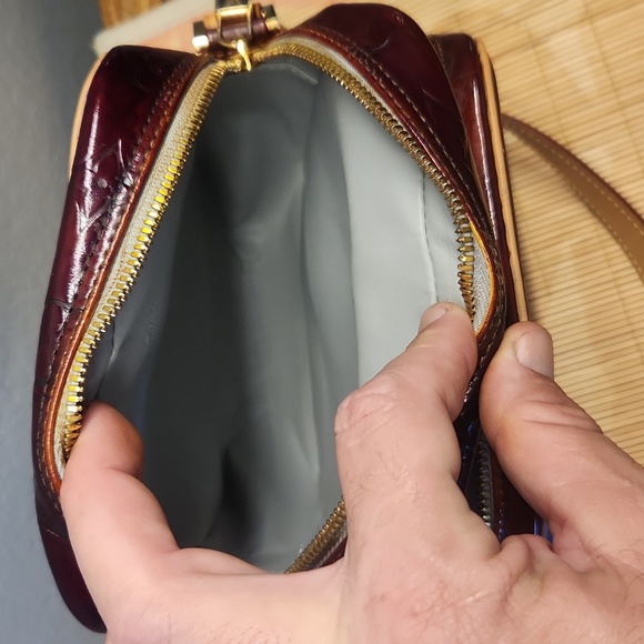Louis Vuitton Vernis Wooster Crossbody, Custom Color - Picture 15 of 16